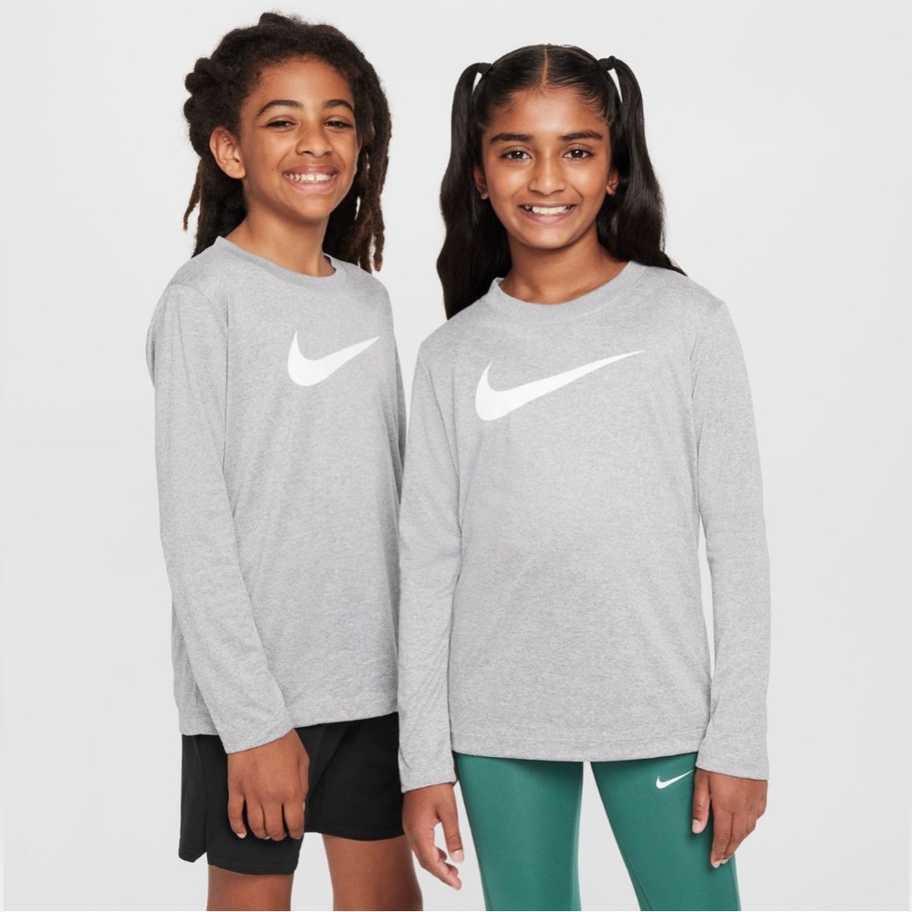NIKE Dri-FIT Logo-Print Long-Sleeve Training T-Shirt – Heather Grey – Boys XL
